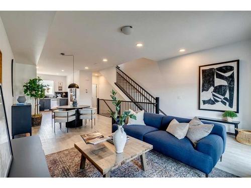 303-8235 8 Avenue Sw, Calgary, AB - Indoor Photo Showing Living Room