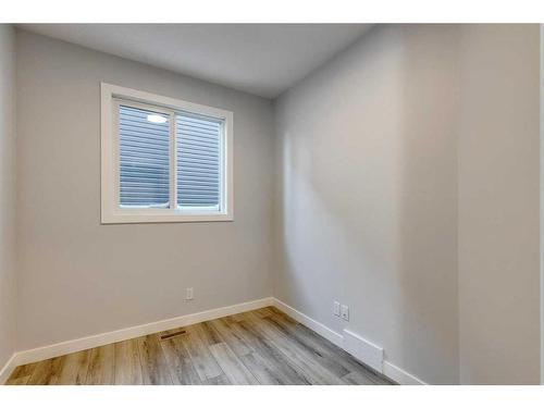 342 Sora Way Se, Calgary, AB - Indoor Photo Showing Other Room