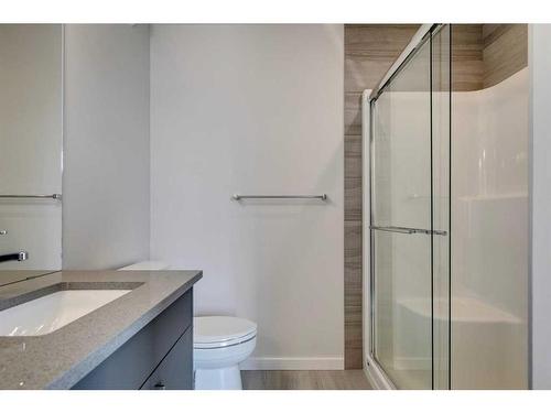 65 Emmett Crescent, Red Deer, AB - Indoor Photo Showing Bathroom