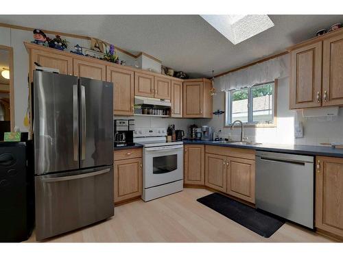 2122 19 Avenue, Delburne, AB - Indoor Photo Showing Kitchen