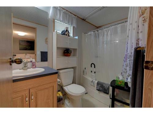 2122 19 Avenue, Delburne, AB - Indoor Photo Showing Bathroom