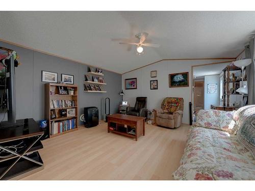 2122 19 Avenue, Delburne, AB - Indoor