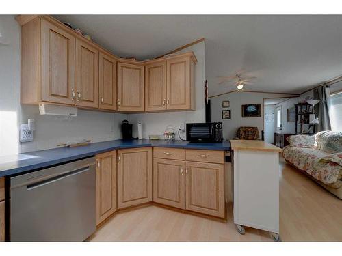 2122 19 Avenue, Delburne, AB - Indoor Photo Showing Kitchen