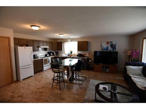 5125 A & B Victoria Avenue, Coronation, AB - Indoor