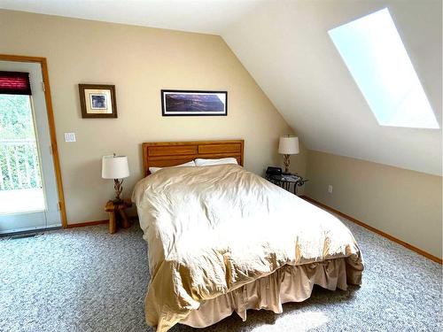 21 Aimie Avenue, White Sands, AB - Indoor Photo Showing Bedroom