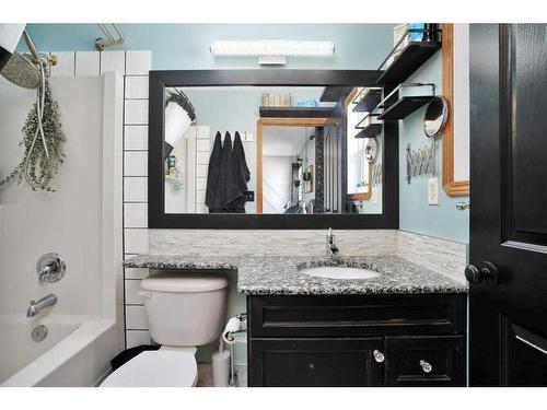 8 Archibald Crescent, Red Deer, AB - Indoor Photo Showing Bathroom