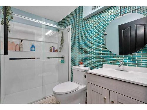 8 Archibald Crescent, Red Deer, AB - Indoor Photo Showing Bathroom