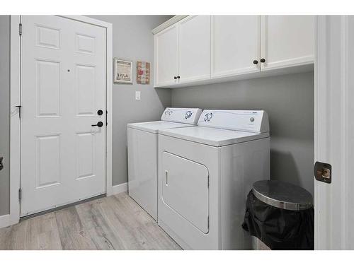 112 Archer Drive, Red Deer, AB - Indoor Photo Showing Laundry Room