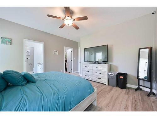 112 Archer Drive, Red Deer, AB - Indoor Photo Showing Bedroom