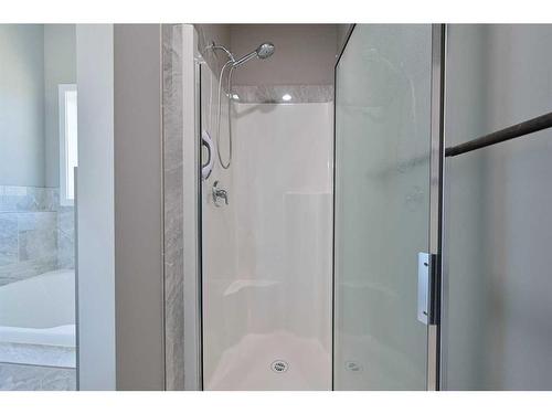 112 Archer Drive, Red Deer, AB - Indoor Photo Showing Bathroom