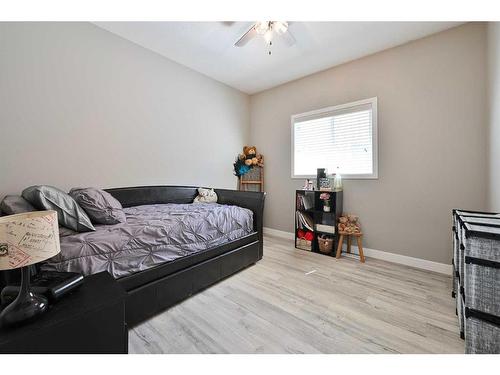 112 Archer Drive, Red Deer, AB - Indoor Photo Showing Bedroom