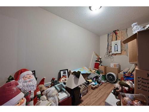 112 Archer Drive, Red Deer, AB - Indoor Photo Showing Other Room