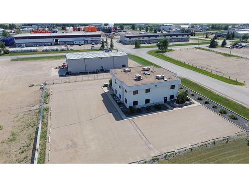 1-27123 Highway 597, Rural Lacombe County, AB 