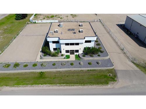 1-27123 Highway 597, Rural Lacombe County, AB 