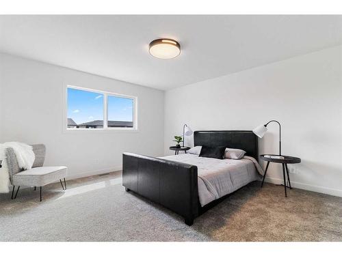 74 Palmer Circle, Blackfalds, AB - Indoor Photo Showing Bedroom