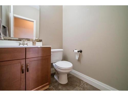 7512 38A Avenue, Camrose, AB - Indoor Photo Showing Bathroom