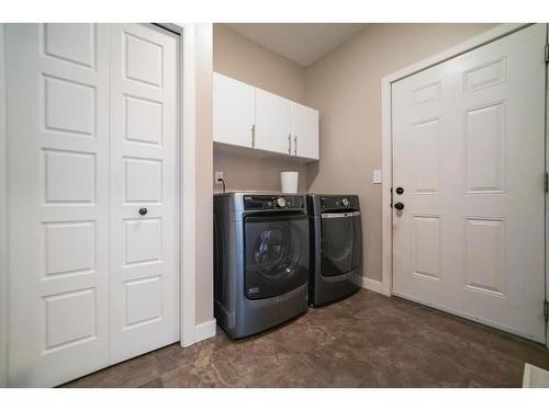 7512 38A Avenue, Camrose, AB - Indoor Photo Showing Laundry Room