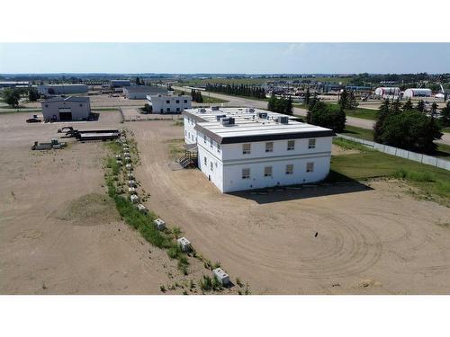 2-27123 Highway 597, Rural Lacombe County, AB 