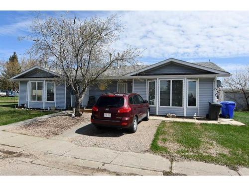 A-5125 Victoria Avenue, Coronation, AB - Outdoor