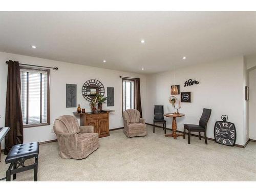 152 Vanson Close, Red Deer, AB - Indoor Photo Showing Living Room