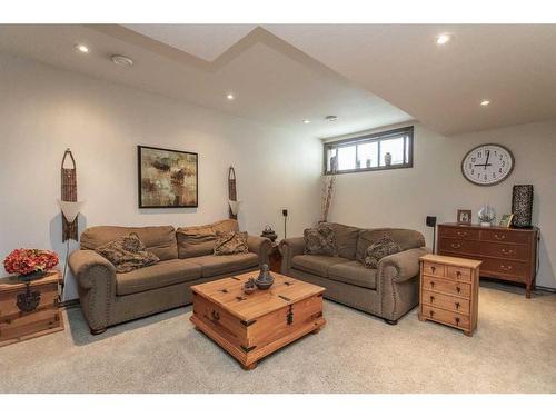 152 Vanson Close, Red Deer, AB - Indoor Photo Showing Living Room