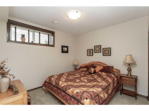 152 Vanson Close, Red Deer, AB - Indoor Photo Showing Bedroom