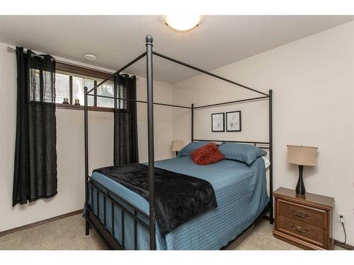 152 Vanson Close, Red Deer, AB - Indoor Photo Showing Bedroom