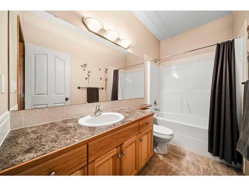 69 Alberts Close, Red Deer, AB - Indoor Photo Showing Bathroom