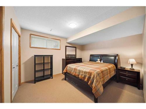 69 Alberts Close, Red Deer, AB - Indoor Photo Showing Bedroom