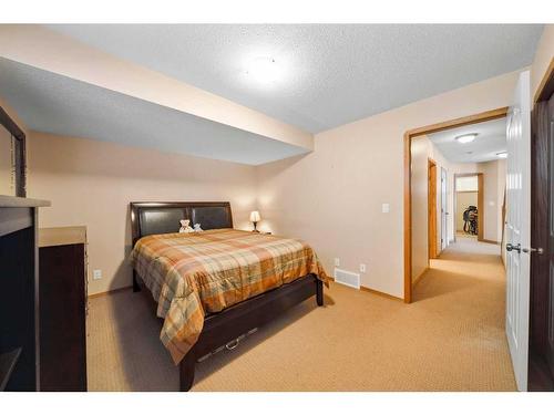 69 Alberts Close, Red Deer, AB - Indoor Photo Showing Bedroom