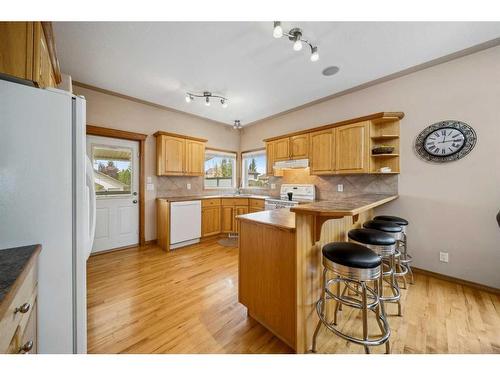 69 Alberts Close, Red Deer, AB - Indoor Photo Showing Kitchen