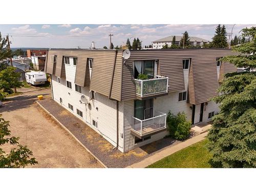 11-14, 21-24, 31-34-4932 48 Street, Rocky Mountain House, AB - Outdoor