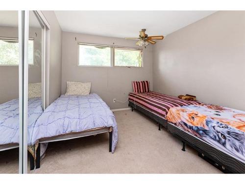 5922 West Park Crescent, Red Deer, AB - Indoor Photo Showing Bedroom