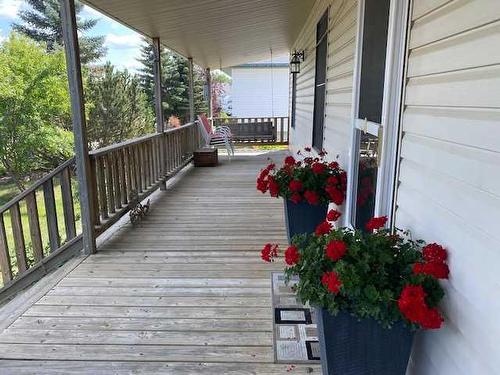 11 Fairway Place, Veteran, AB - Outdoor With Deck Patio Veranda With Exterior