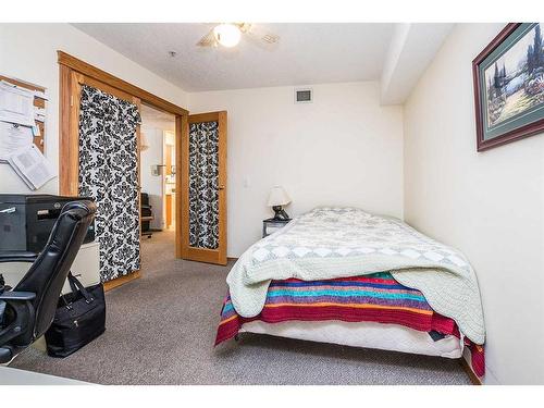 130-4805 45 Street, Red Deer, AB - Indoor Photo Showing Bedroom