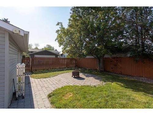 51 Olympic Green, Red Deer, AB - Outdoor