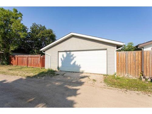 51 Olympic Green, Red Deer, AB - Outdoor