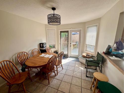 66 Sherwood Crescent, Red Deer, AB - Indoor Photo Showing Dining Room