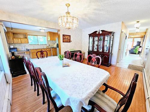 916 & 920 6 Street Se, Slave Lake, AB - Indoor Photo Showing Dining Room