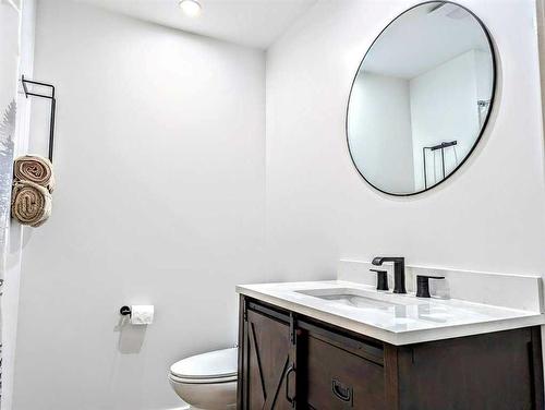 408 7 Street Ne, Slave Lake, AB - Indoor Photo Showing Bathroom