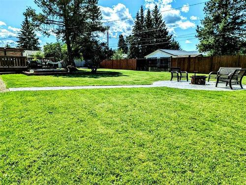 408 7 Street Ne, Slave Lake, AB - Outdoor