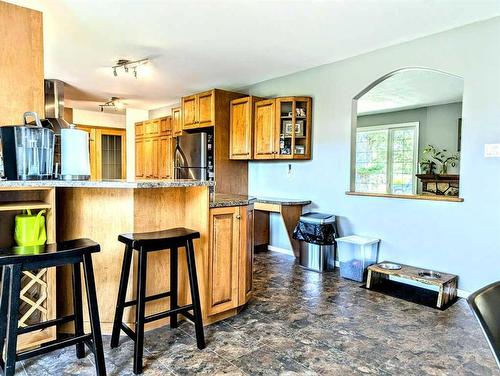 408 7 Street Ne, Slave Lake, AB - Indoor Photo Showing Kitchen