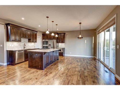 52 Toal Close, Red Deer, AB - Indoor Photo Showing Kitchen With Stainless Steel Kitchen With Upgraded Kitchen