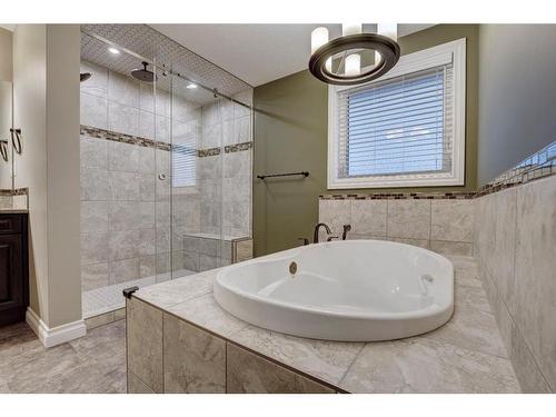 52 Toal Close, Red Deer, AB - Indoor Photo Showing Bathroom