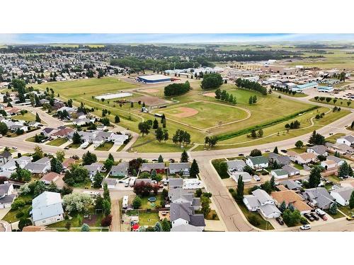 6006 44 Street Crescent, Innisfail, AB - Outdoor With View