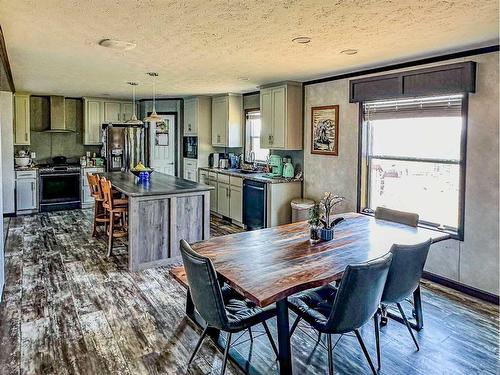 1417 Township Road 412, Rural Lacombe County, AB - Indoor Photo Showing Dining Room