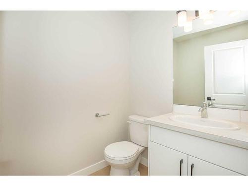 242 Halifax Close, Penhold, AB - Indoor Photo Showing Bathroom