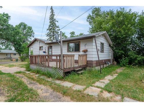 5210 58 Avenue, Ponoka, AB - Outdoor With Deck Patio Veranda