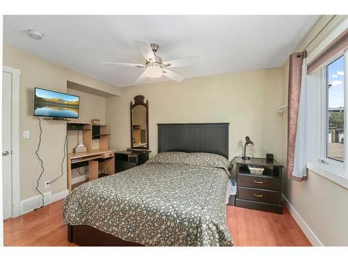 6071-25054 South Pine Lake Road, Rural Red Deer County, AB - Indoor Photo Showing Bedroom