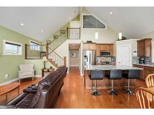 6071-25054 South Pine Lake Road, Rural Red Deer County, AB - Indoor Photo Showing Kitchen With Upgraded Kitchen